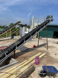 Băng tải và hệ thống vận chuyển